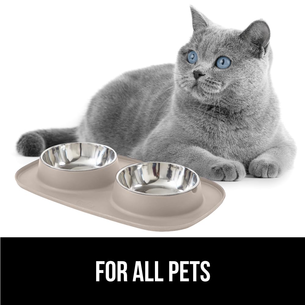 GORILLA GRIP large-capacity bowls suited for bigger portions.
