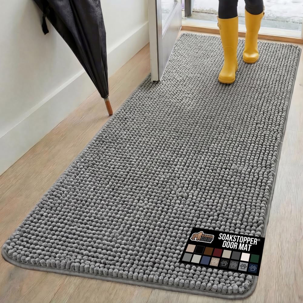 GORILLA GRIP SoakSTOPPER absorbs moisture from paws, helping entryways stay cleaner