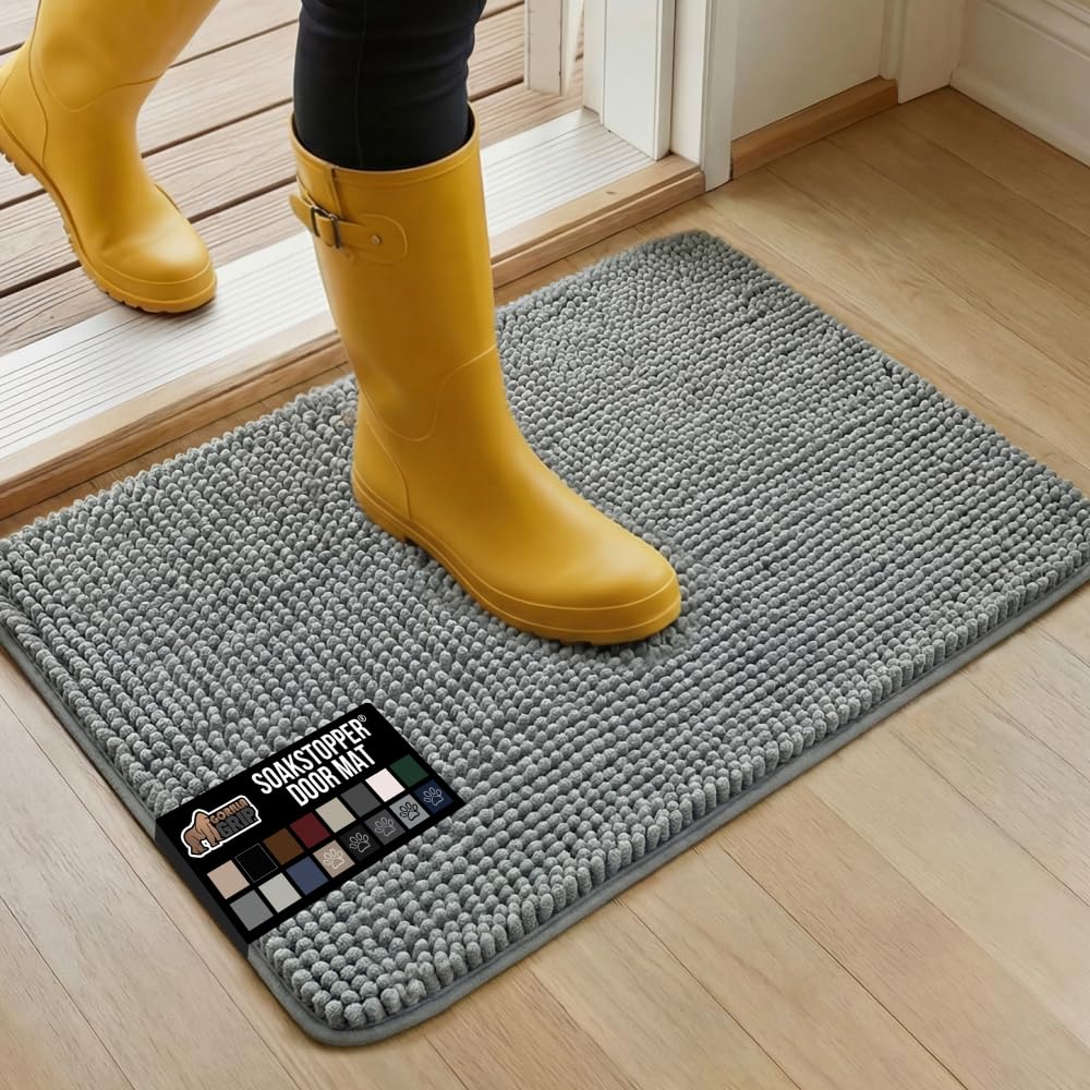 GORILLA GRIP SoakSTOPPER mat with absorbent top layer captures moisture at the door