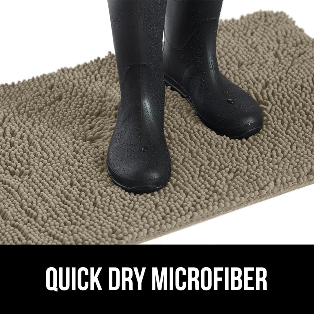 GORILLA GRIP SoakSTOPPER keeps floors cleaner during daily pet life