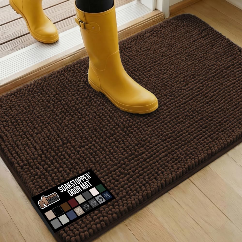 GORILLA GRIP SoakSTOPPER top-layer absorbs moisture to keep floors dry