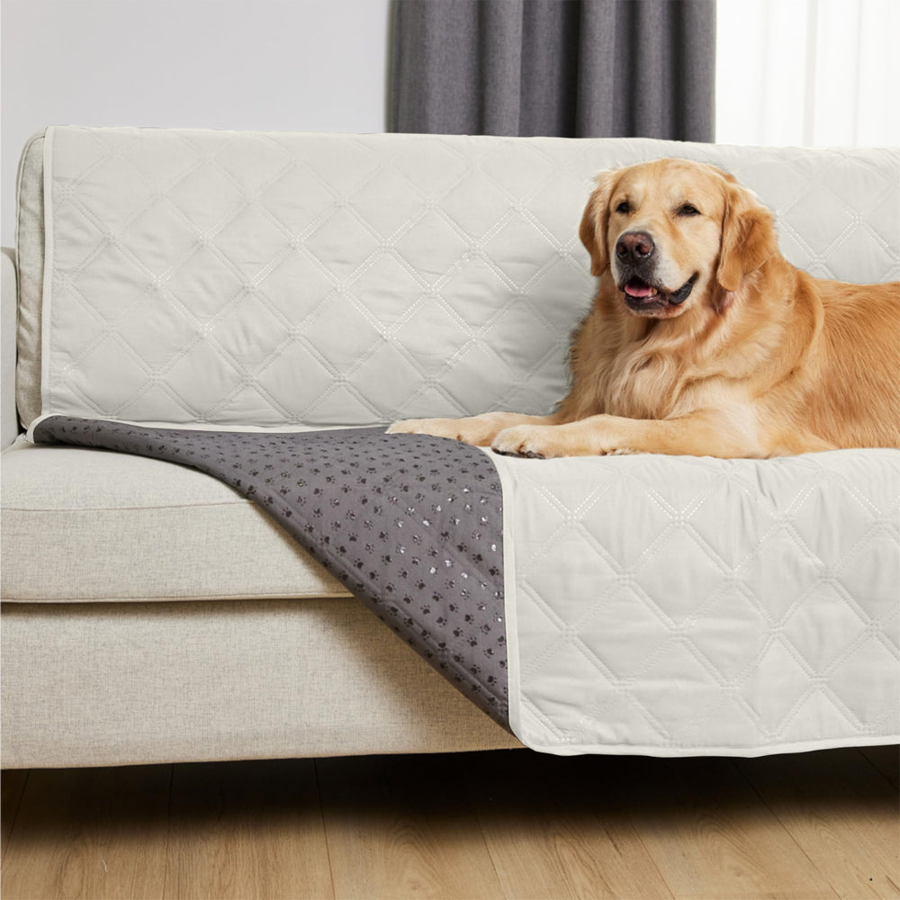 GORILLA GRIP waterproof dog blanket top layer resists tears for durable protection.