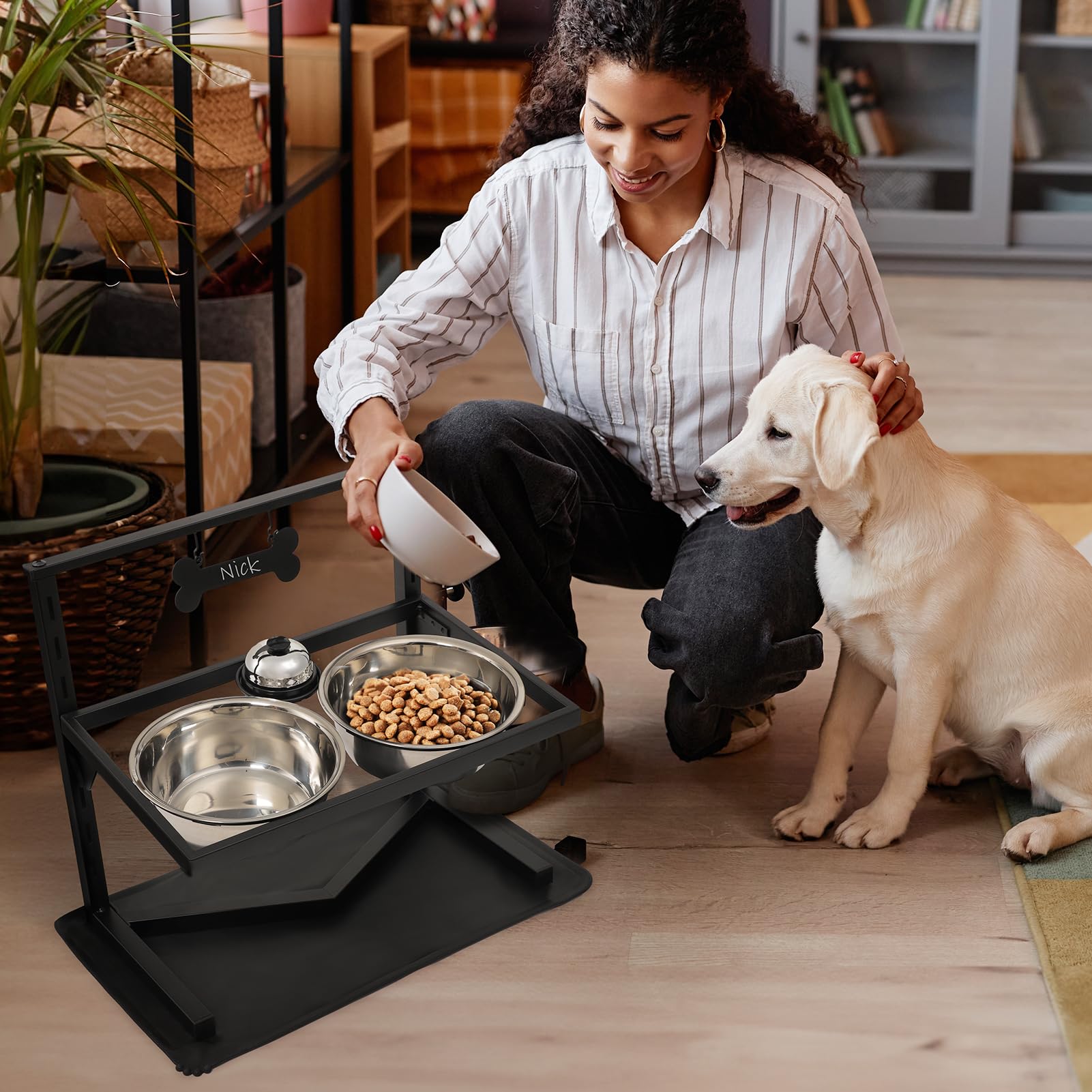 Grand Line raised bowls reduce mess and simplify cleanup.