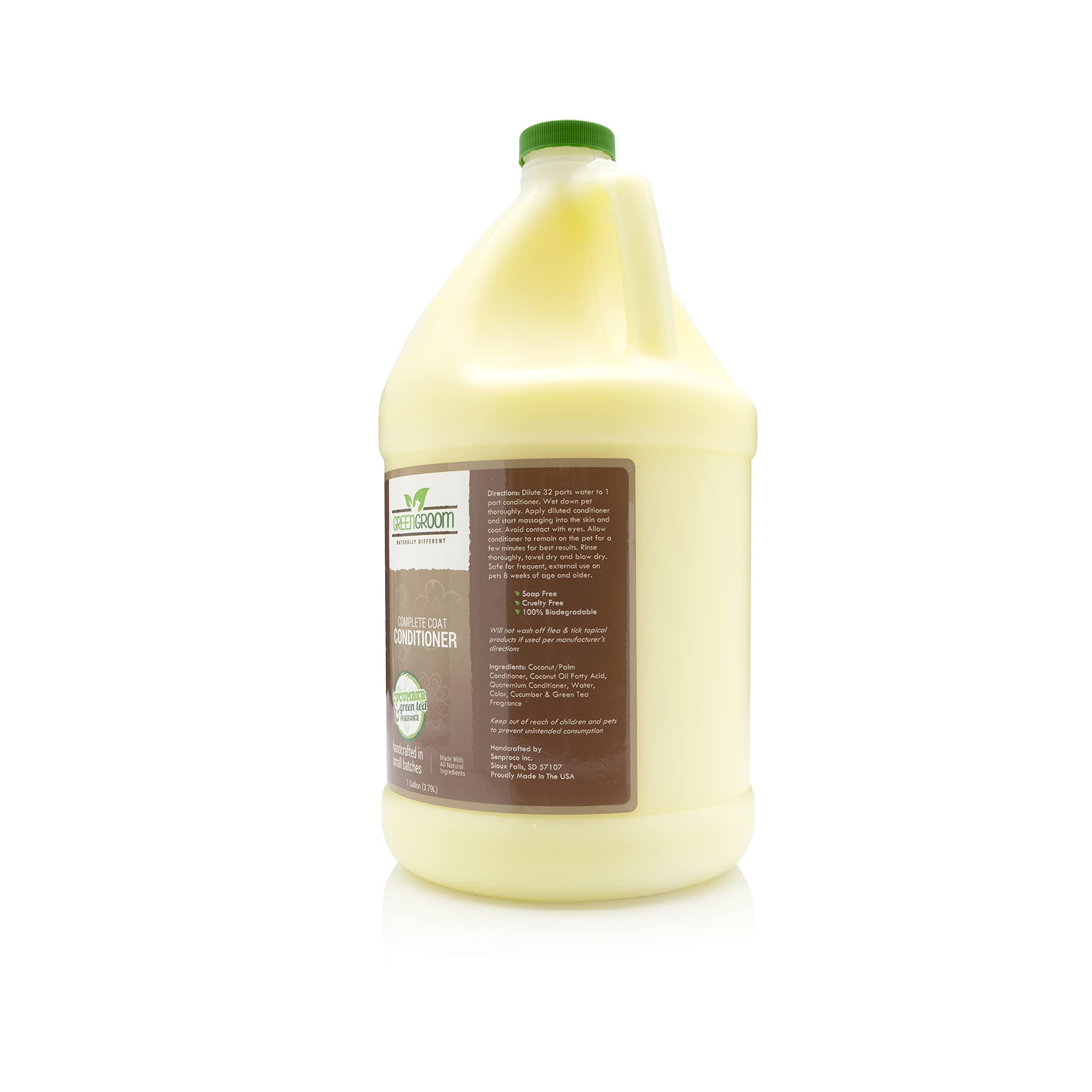 GreenGroom 32to1 dilution demo shows extending conditioner with water for versatile use.