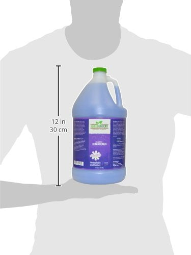 GreenGroom skin and coat moisture renewal formula nourishes skin