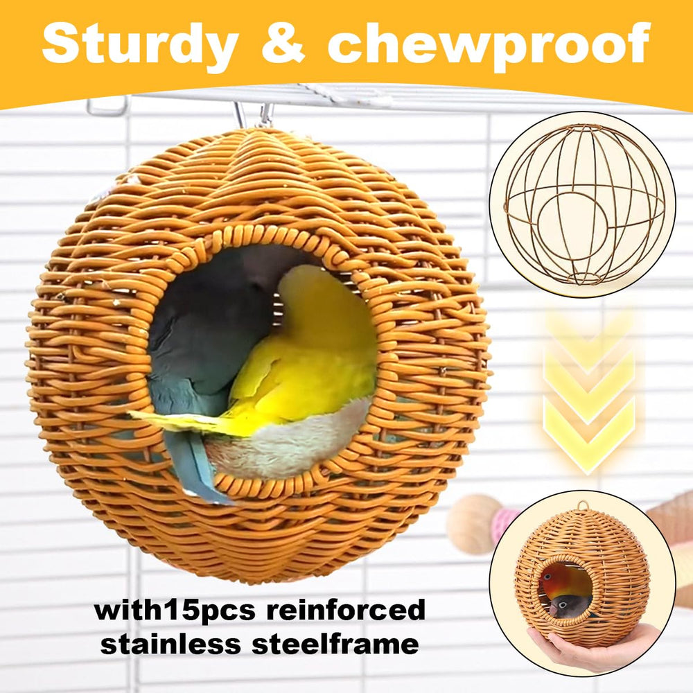 Gucvdnple bird nest entrance allows easy access.