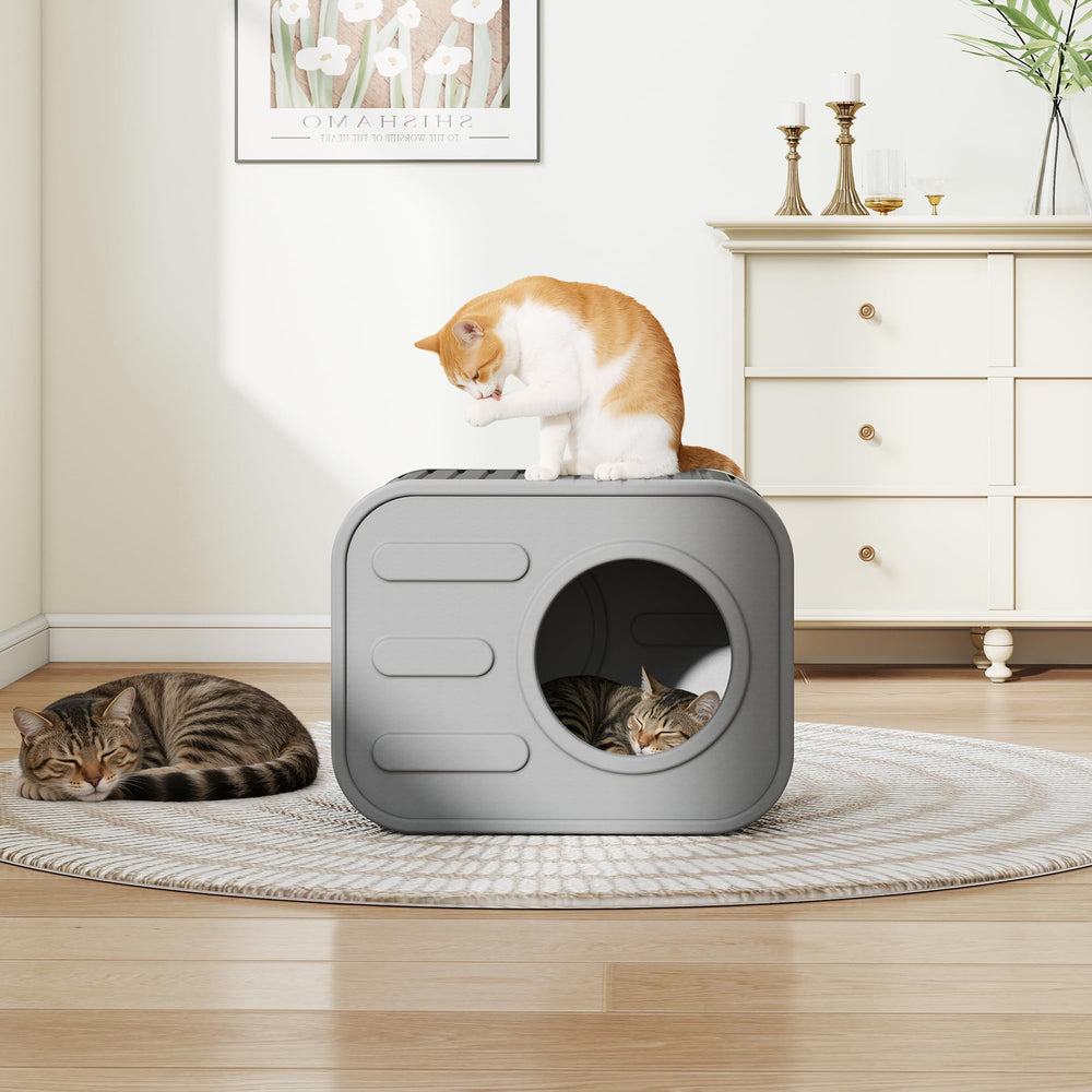GULAIMOAO cat house suitable for both indoor and outdoor use, adaptable to spaces.