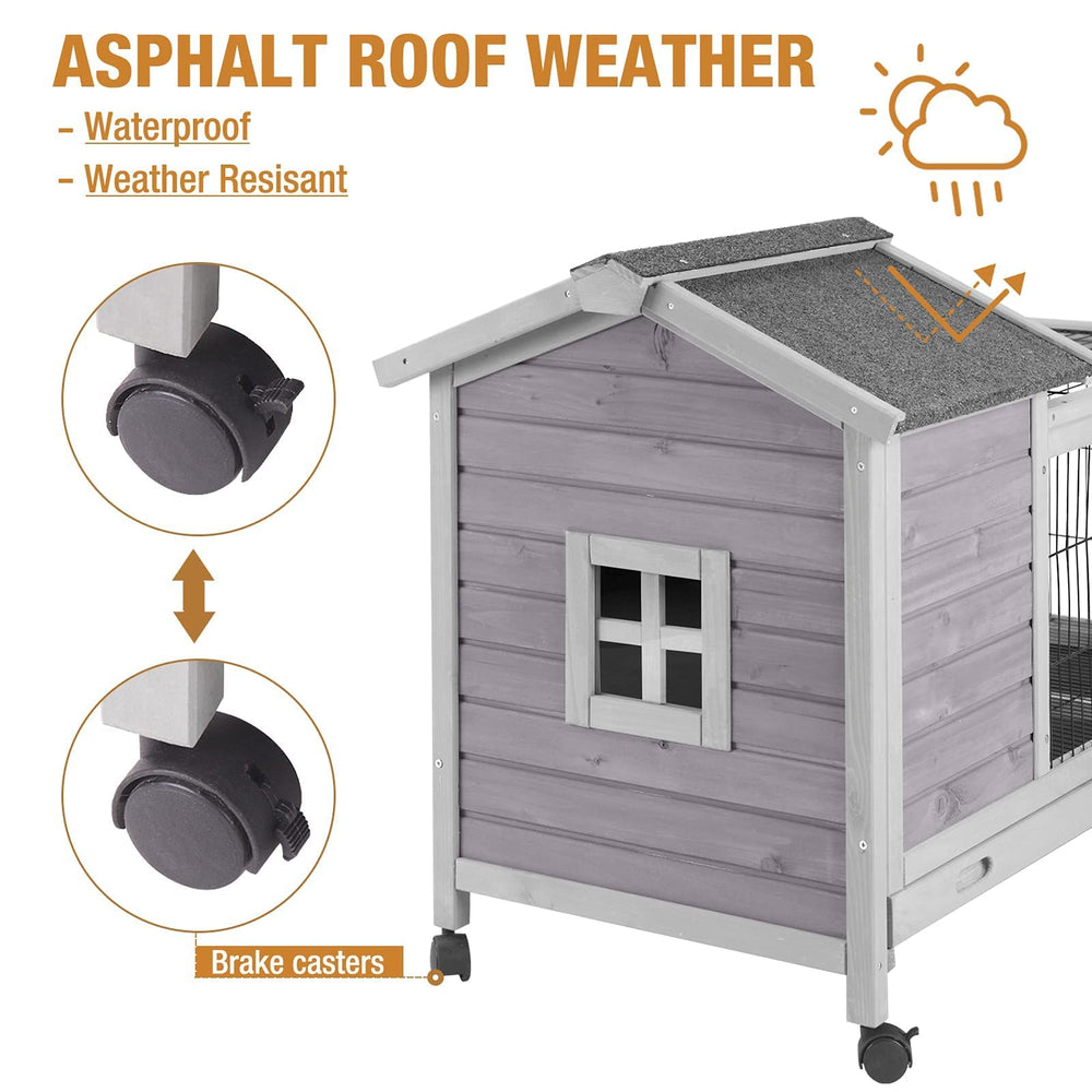 GUTINNEEN hutch with openable roof and front doors for easy access.