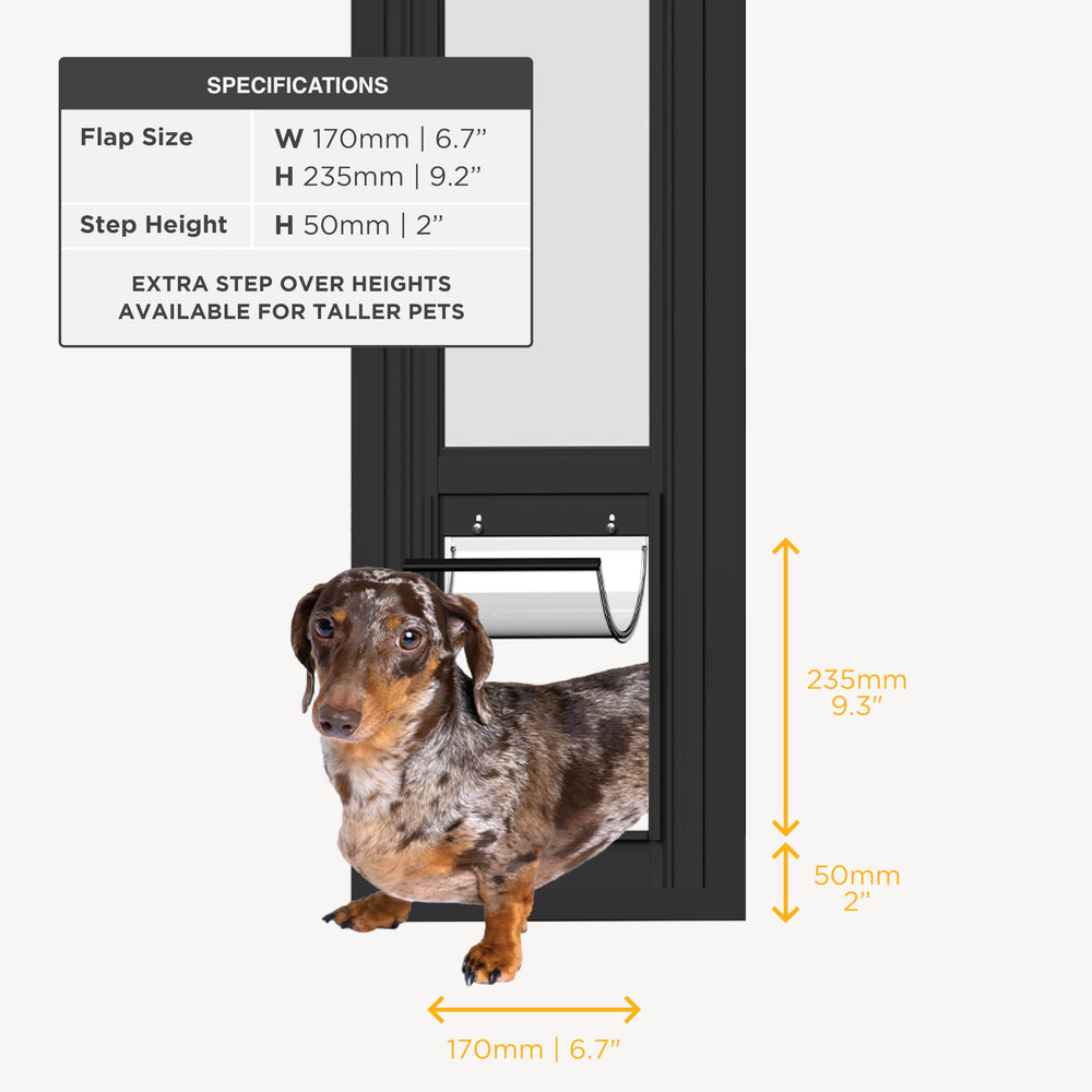 Hakuna Pets glass door flap close-up shows a soft, weather-resistant entry for cats and dogs.