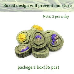 Hamiledyi natural timothy hay grass cake texture highlights fiber content for digestion.