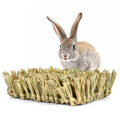 Hamiledyi rabbit grass bed close-up of natural straw weave for safe chewing.