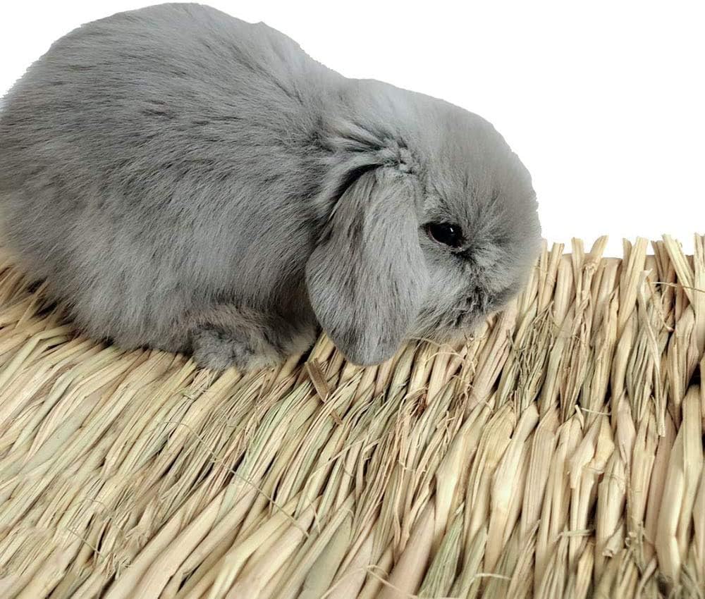Hamiledyi woven bed mat nest liner adds warm padding inside the enclosure.