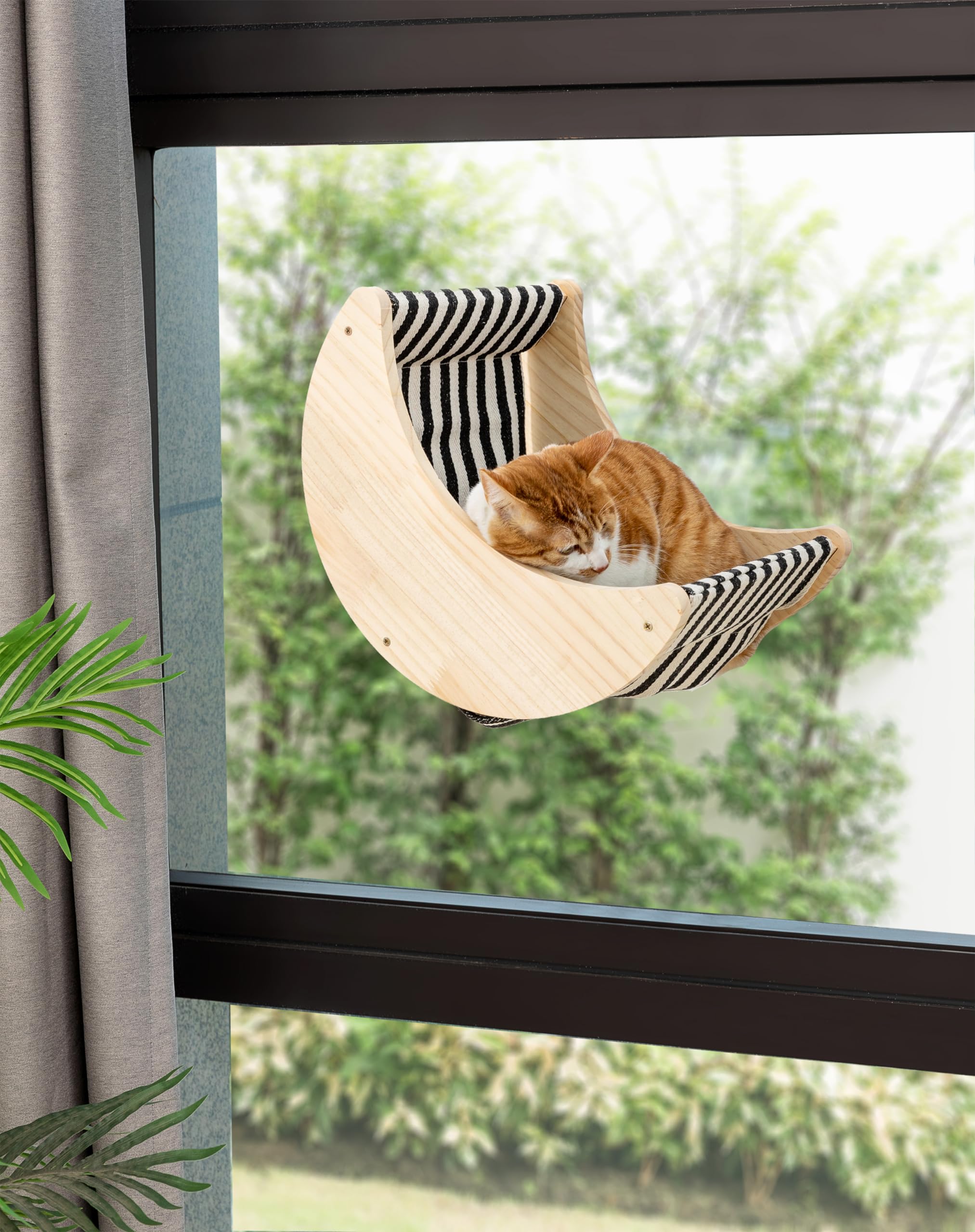 HAPYKITYS Moon shelf invites relaxation and outdoor observation from indoors.