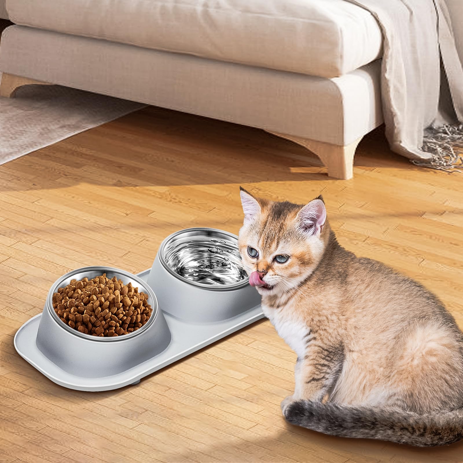 Harhana Ant Away double bowl set provides convenient meal and water options.