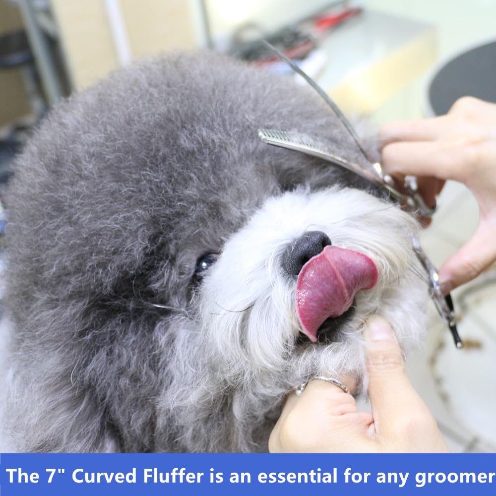 Hashimoto curved fluffer lightweight design reduces hand fatigue during grooming.