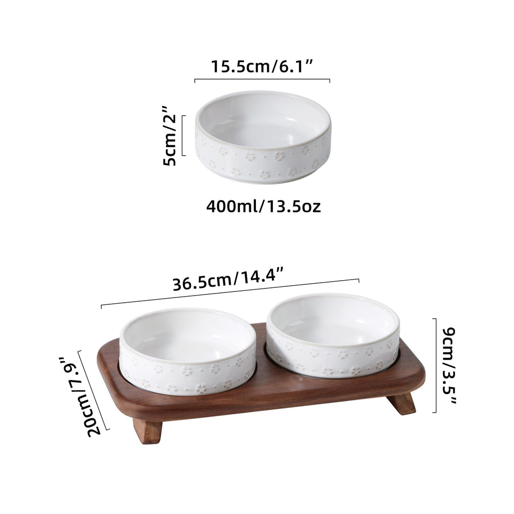 Havniva acacia wood stand elevates bowls for comfortable feeding posture