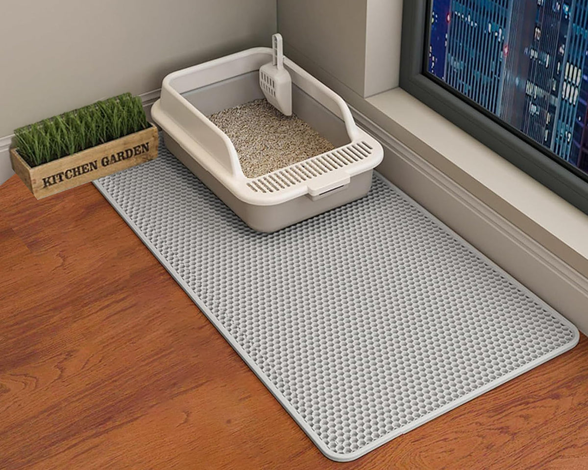 HCY&WLD cat litter mat with concealed double layer traps paw litter and keeps floors clean.