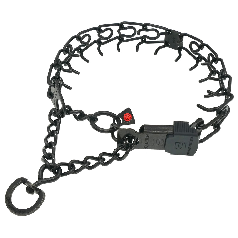 Close-up of Herm Sprenger ClickLock buckle for easy on-off around the neck.