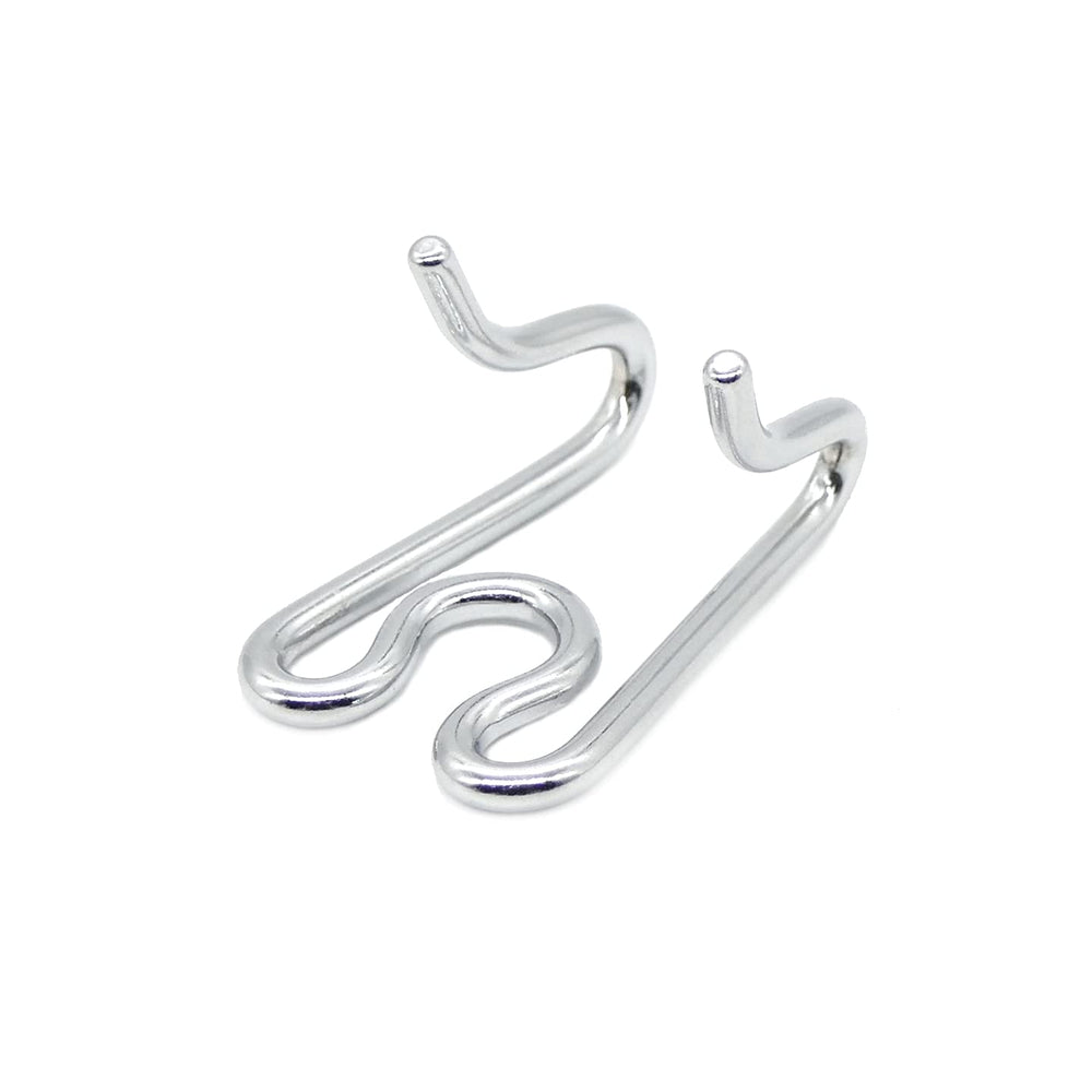 German engineering craftsmanship highlighted on Herm Sprenger collar components.