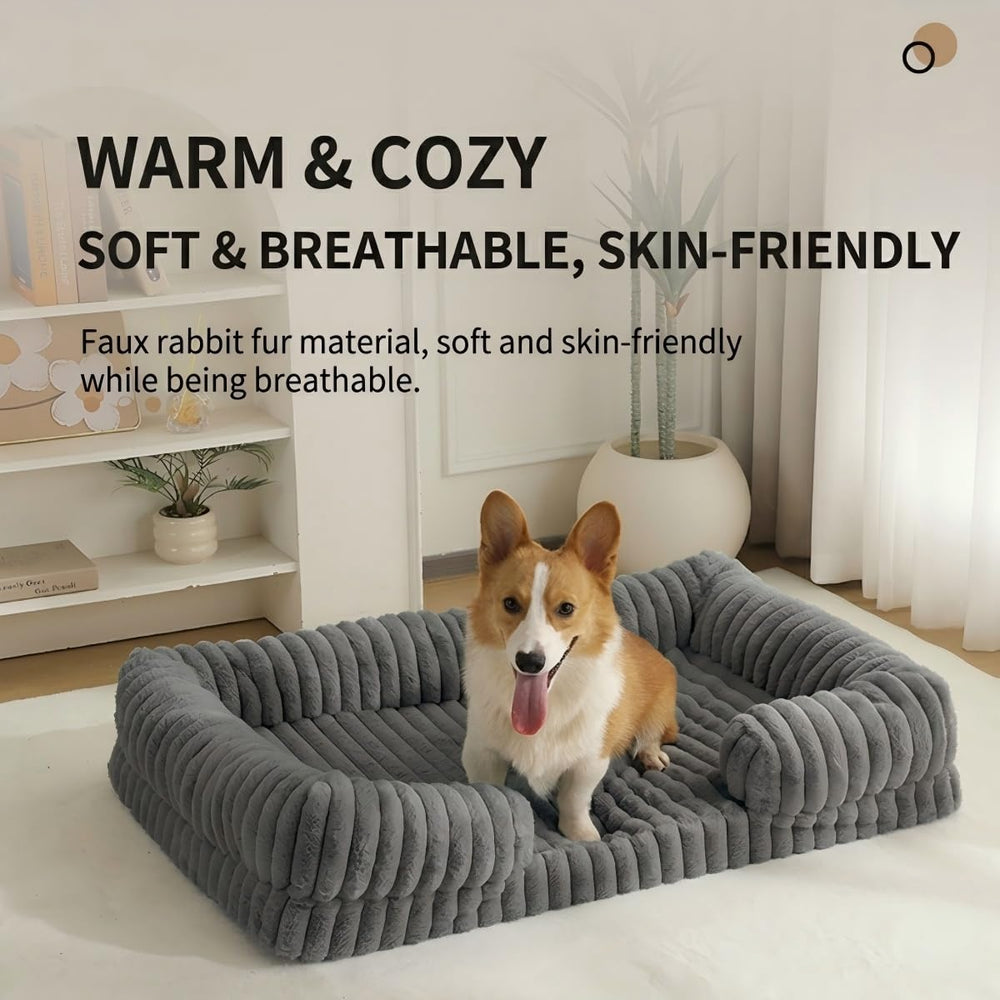 HEZOTCO cat bed non-slip base stays in place.