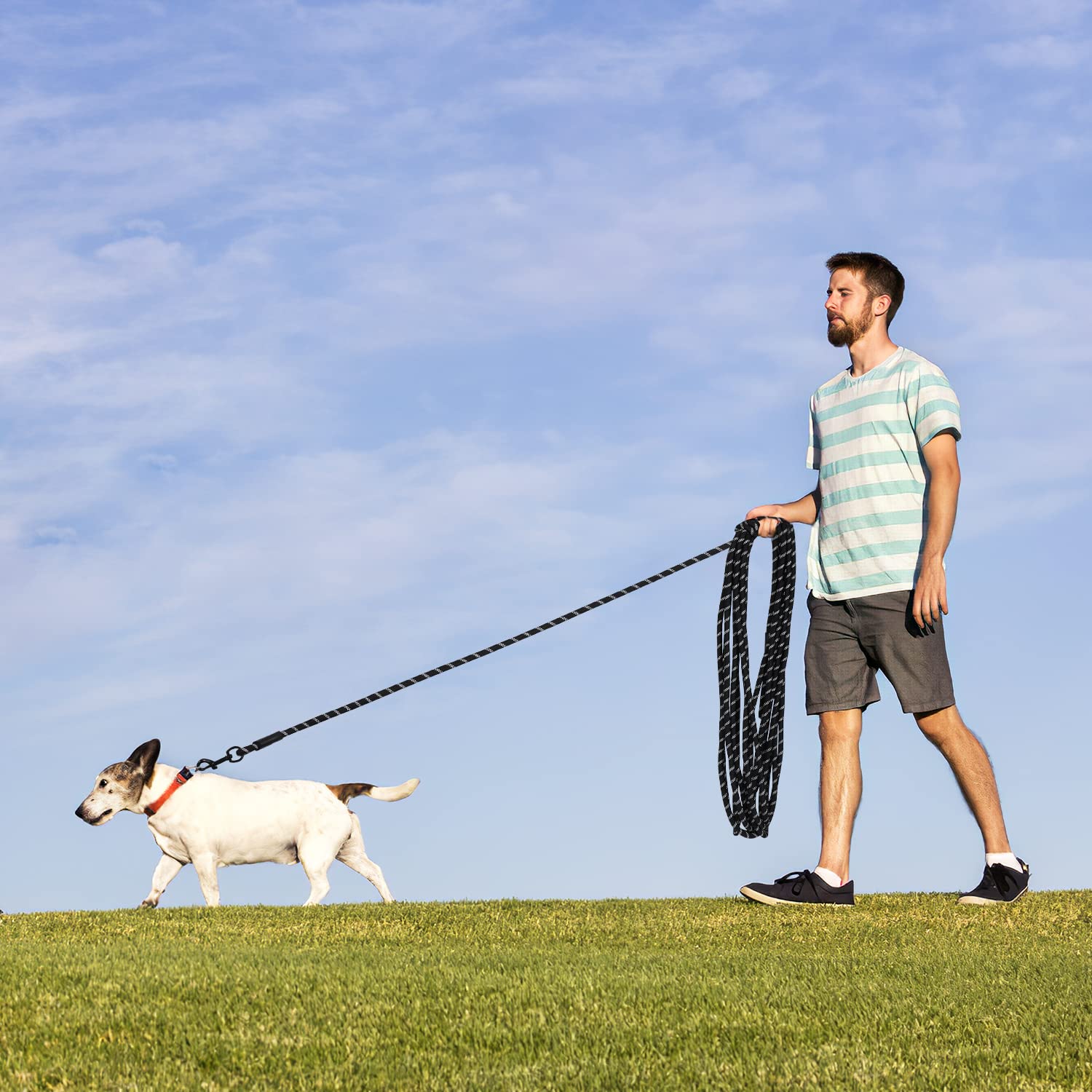 Hi Kiss long dog leash in black provides secure, controlled play in yards and parks.