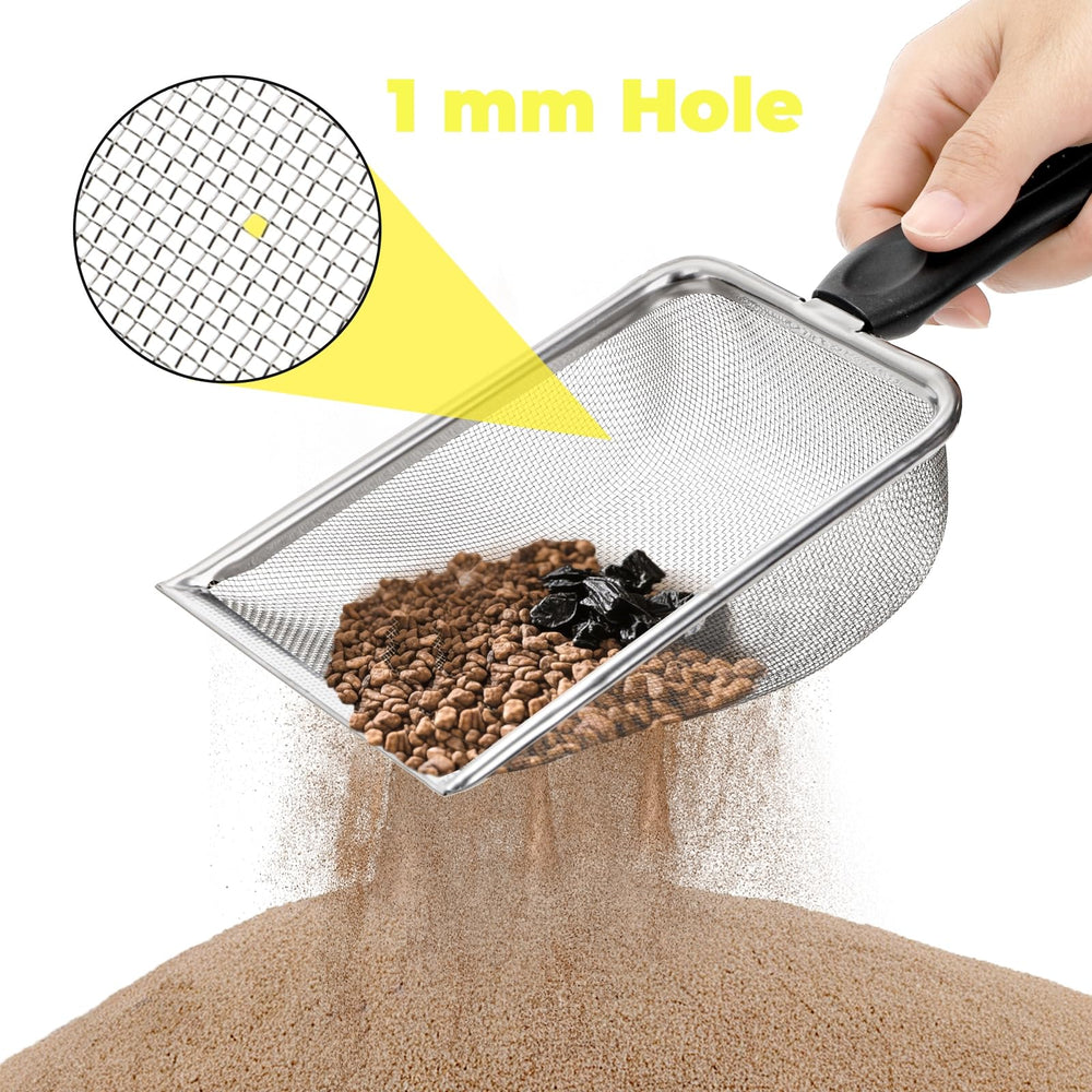 Hiceeden ergonomic non-slip handle ensures secure grip when wet during reptile tank cleaning.