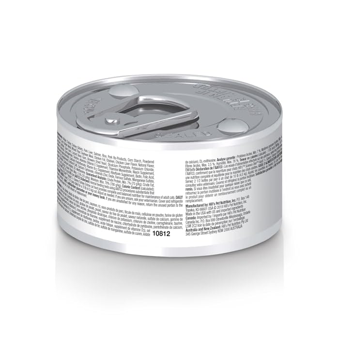 Digestive-friendly natural fibers support bowels with Hill's 7+ turkey entrée.