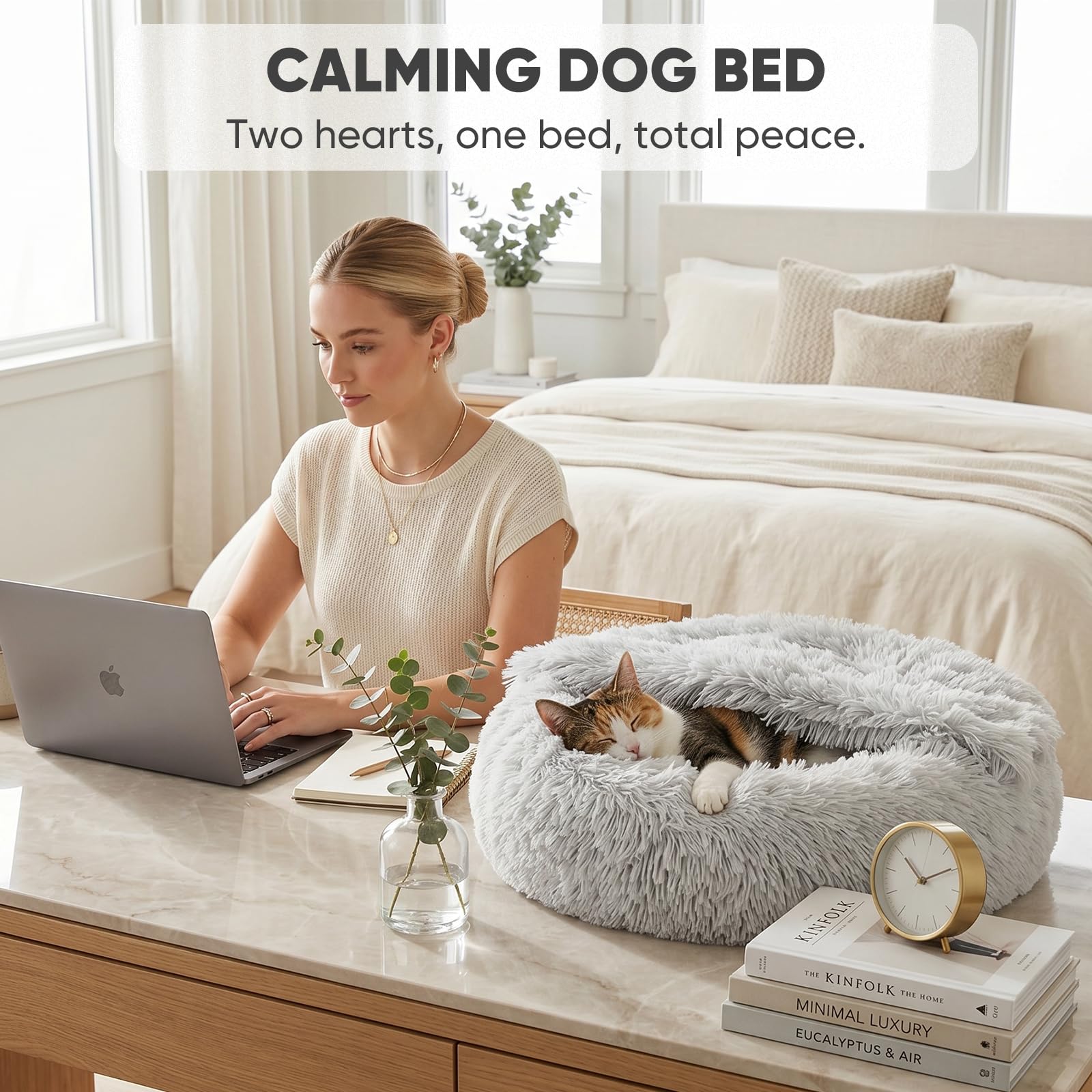 Himax donut bed relaxation design demonstrates comforting cocoon for pets.