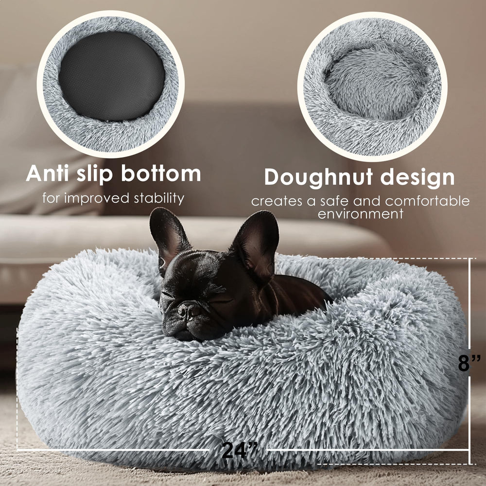 Hoewina plush interior gives warm comfort for naps
