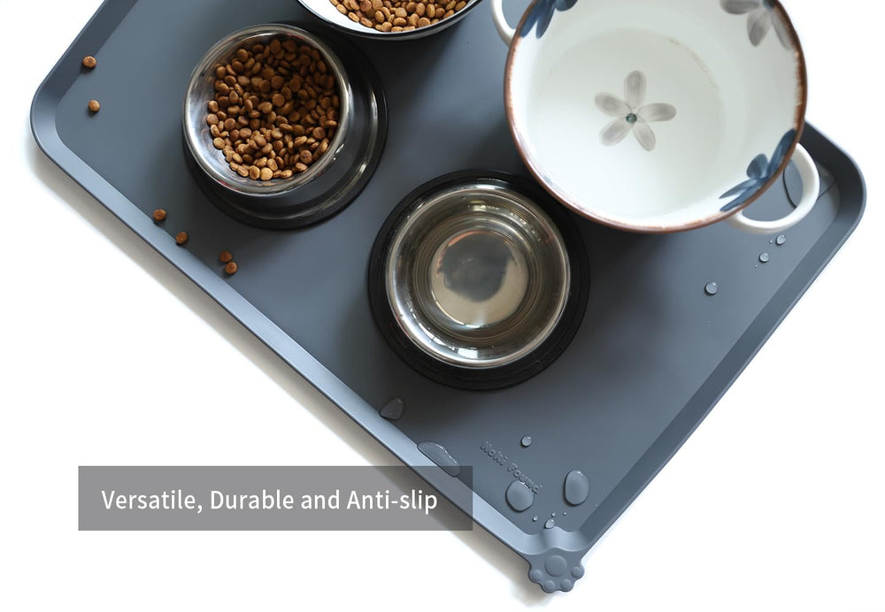 Hoki Found gray feeding mat ideal for carpets and hard floors.