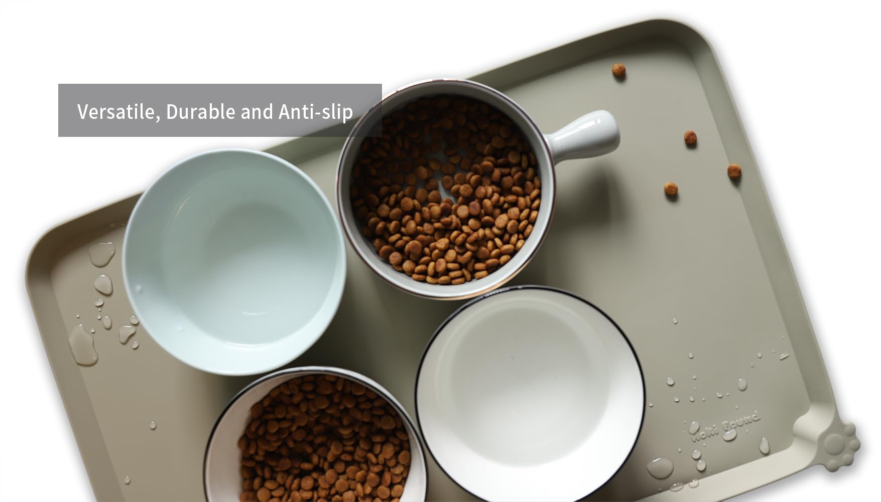 Travel-friendly design makes the mat easy to carry on outings with pets.