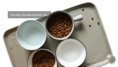 Travel-friendly design makes the mat easy to carry on outings with pets.