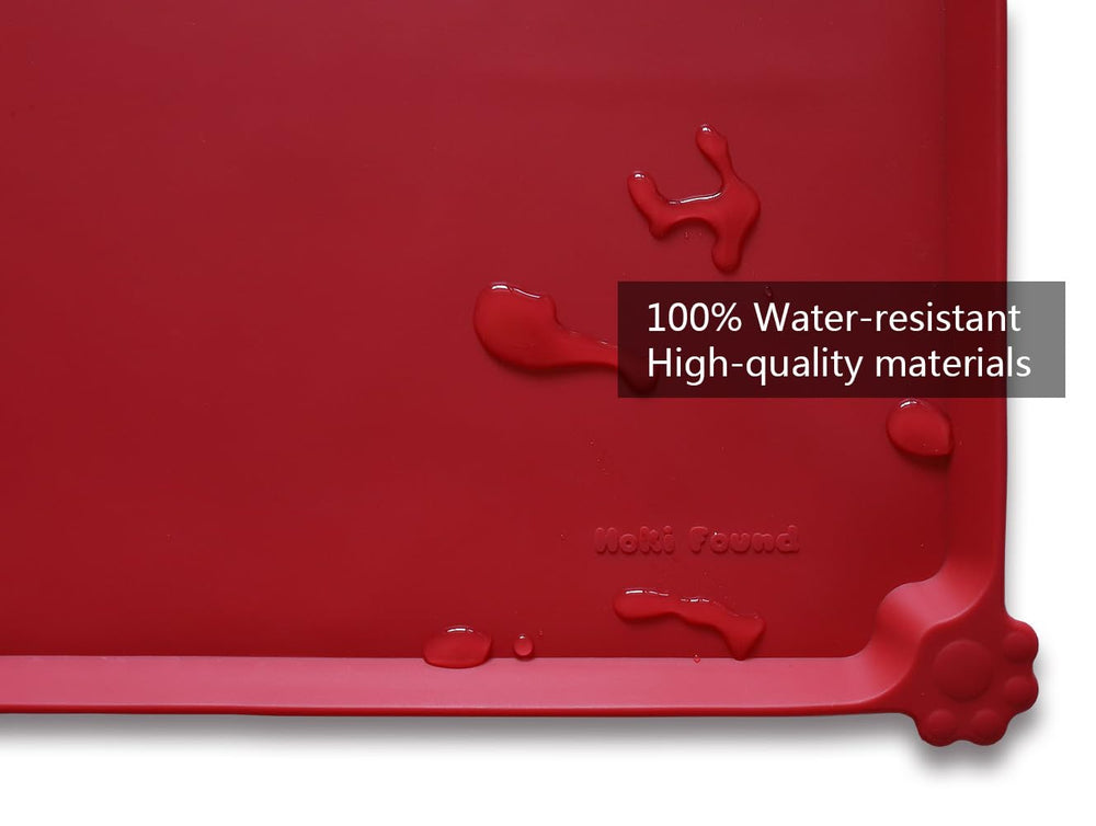 Waterproof and durable silicone of Hoki Found L pet food mat contains spills on carpet.