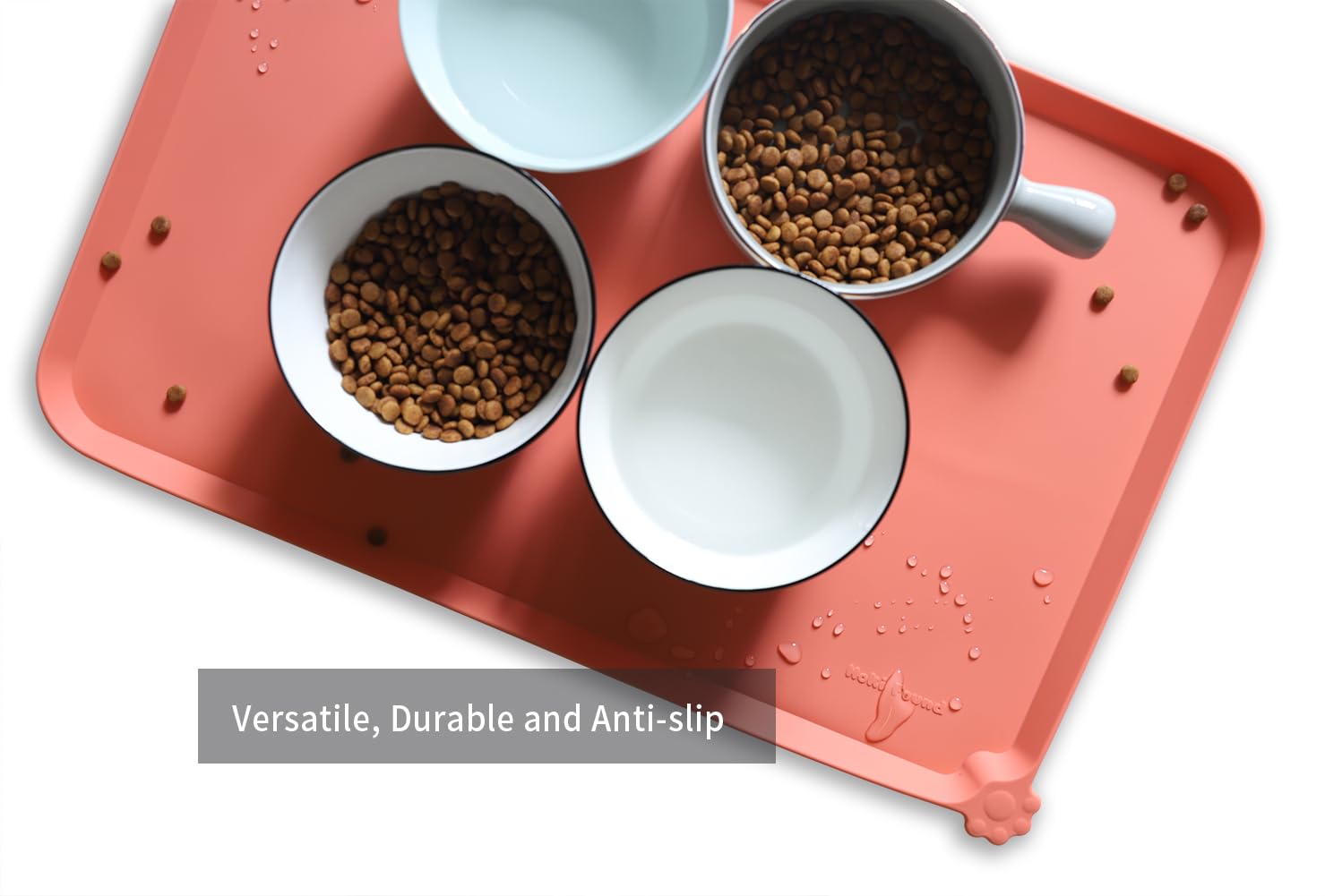 Hoki Found L travel-friendly pet mat in burnt coral color
