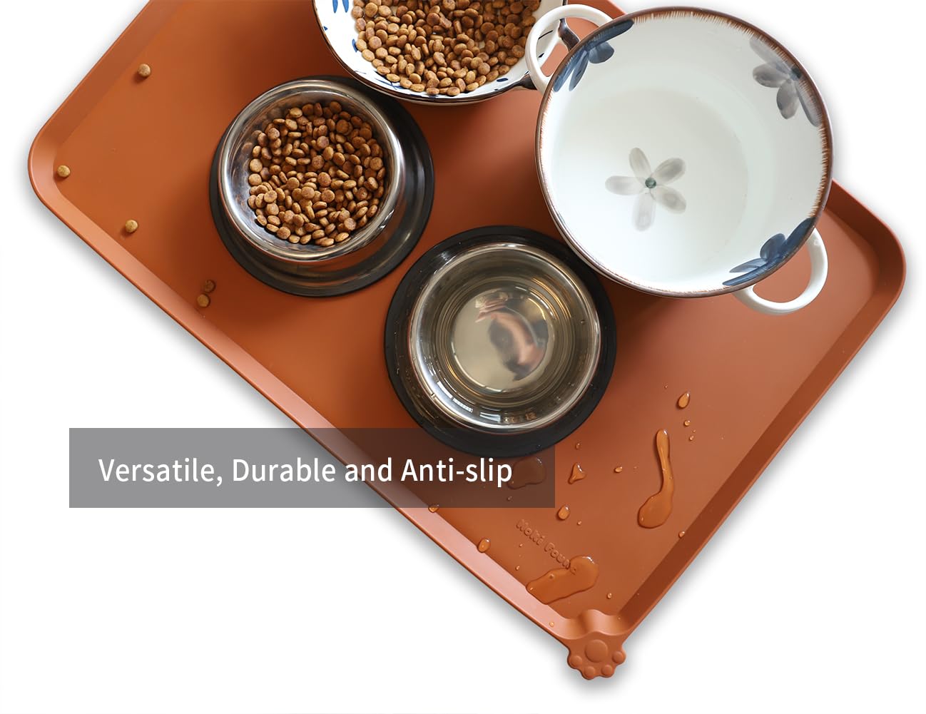 Hoki Found caramel 24x16 inch mat is travel-friendly for pets.