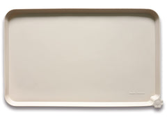 Hoki Found silicone pet food mat - front view showing extra-high lip for spill prevention.