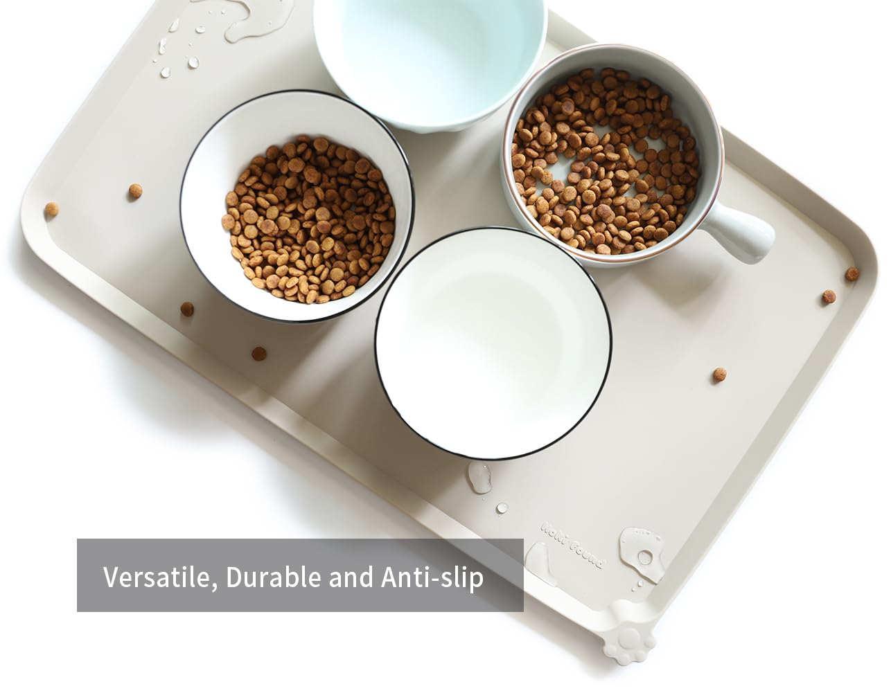 Hoki Found silicone pet food mat cleans easily and is dishwasher safe for quick maintenance.