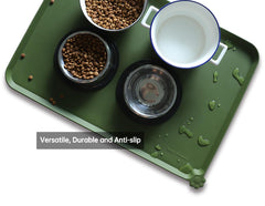 Hoki Found dishwasher-safe silicone feeding mat cleans quickly after meals.
