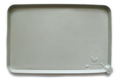 Hoki Found large silicone non-slip pet food mat in cream-green catches spills and protects floors