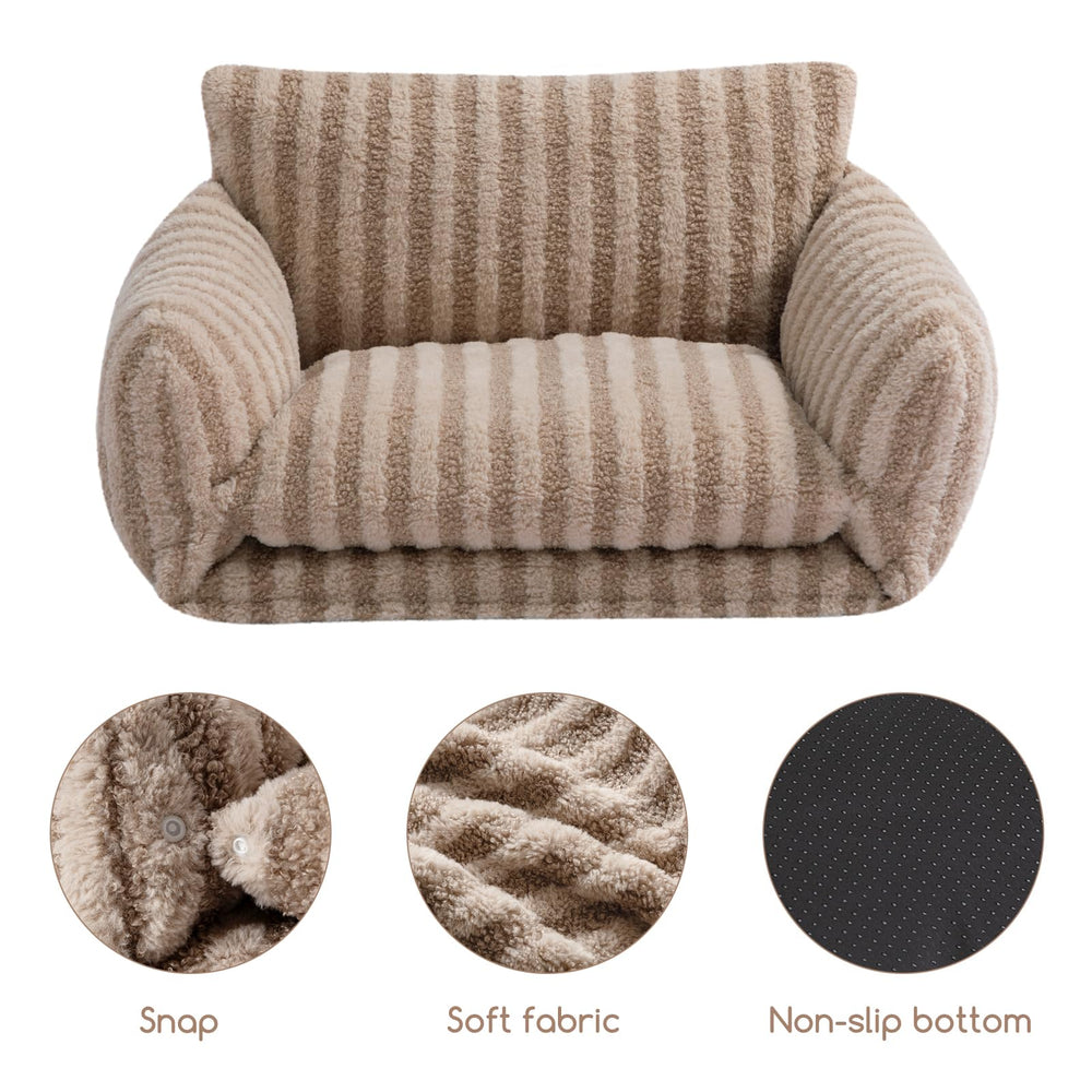 Hollypet cat bed XS size fits small spaces.
