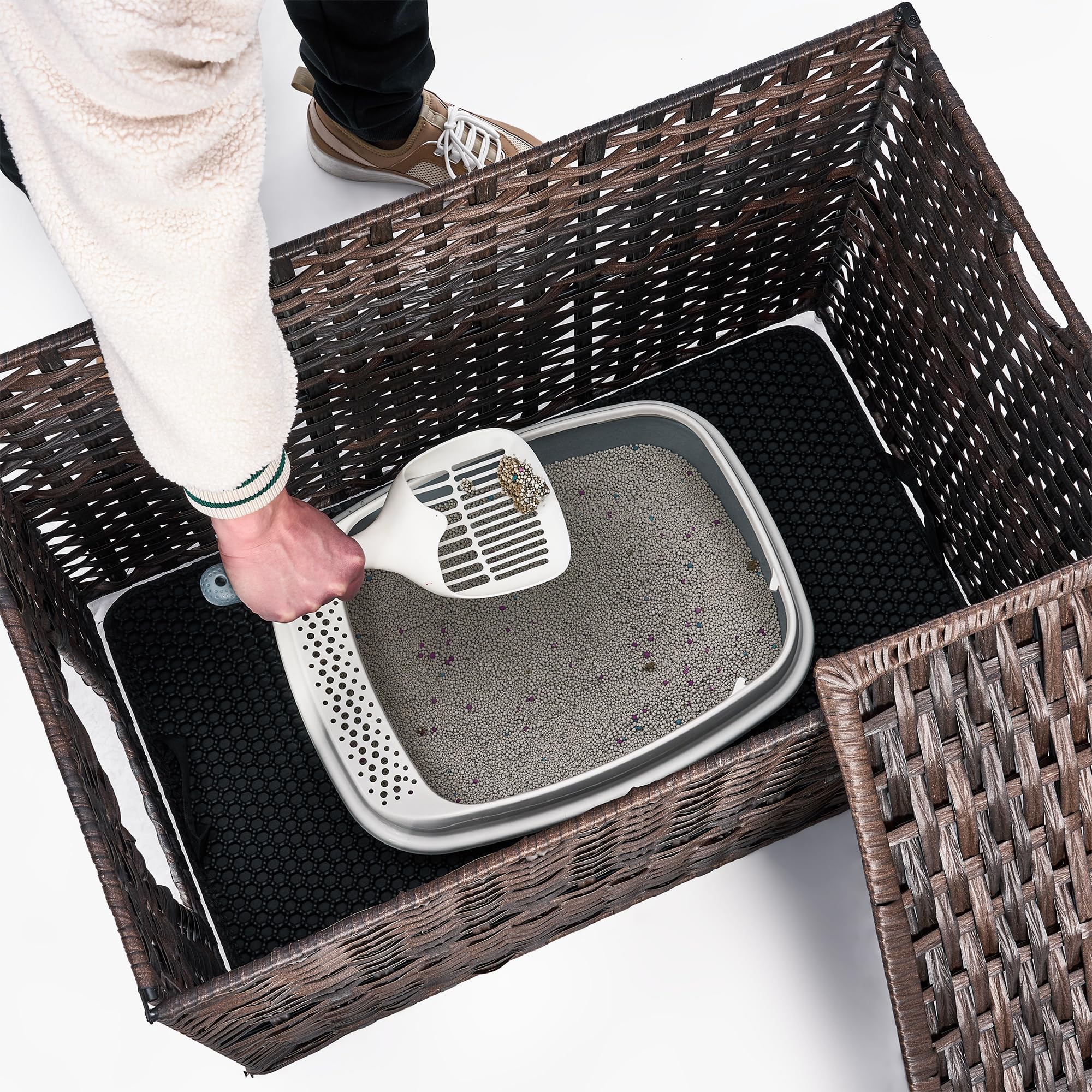 Honiakaka quick-assembly kit with tools enables fast setup