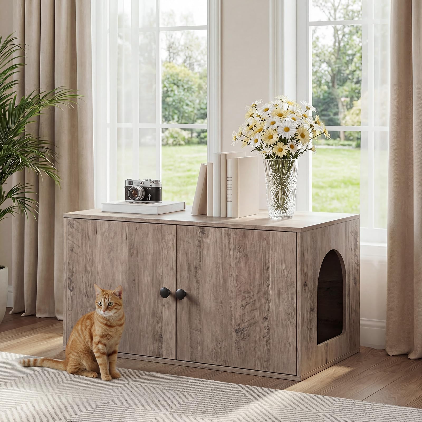 HOOBRO enclosure with side entry simplifies cat access and privacy.