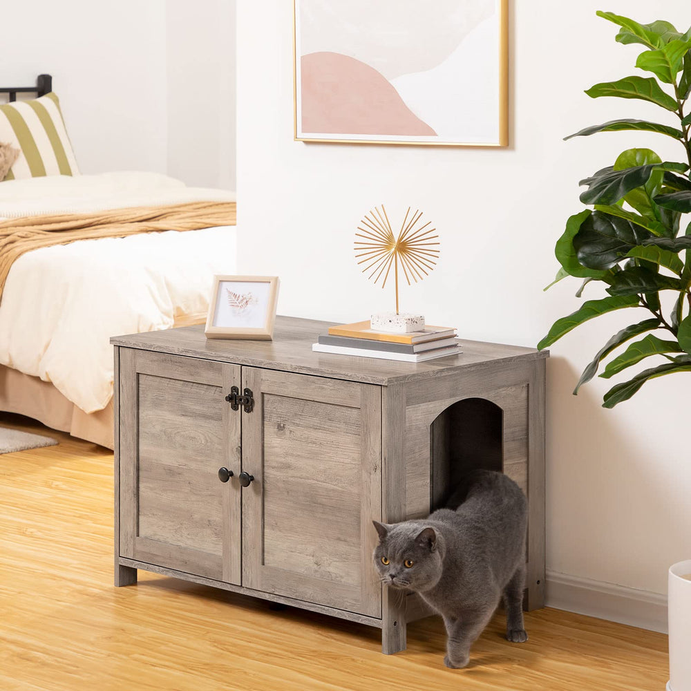 HOOBRO Litter Box Enclosure interior divider illustrates adaptable space for litter.