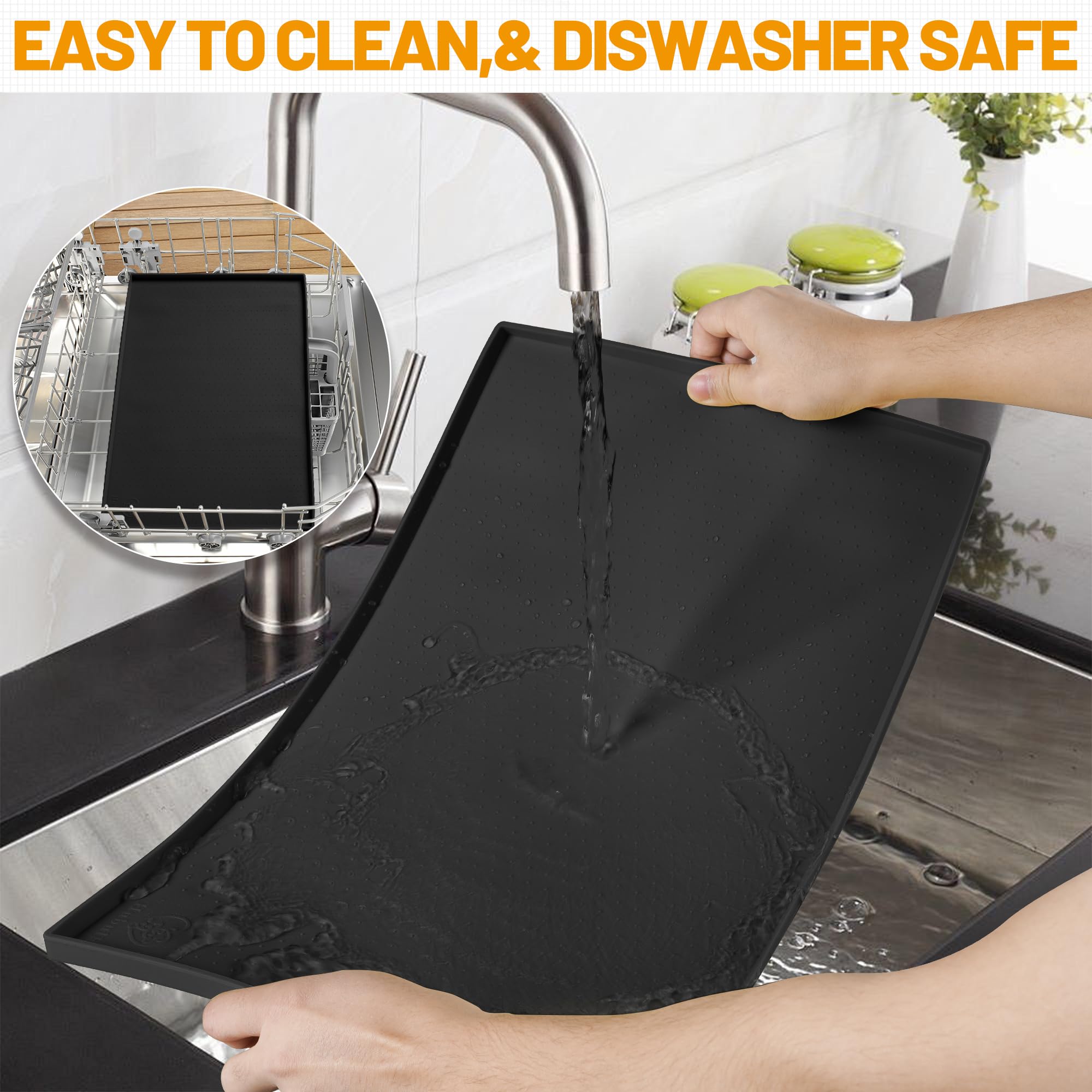 Hubulk black feeding mat blends with decor while reducing mess