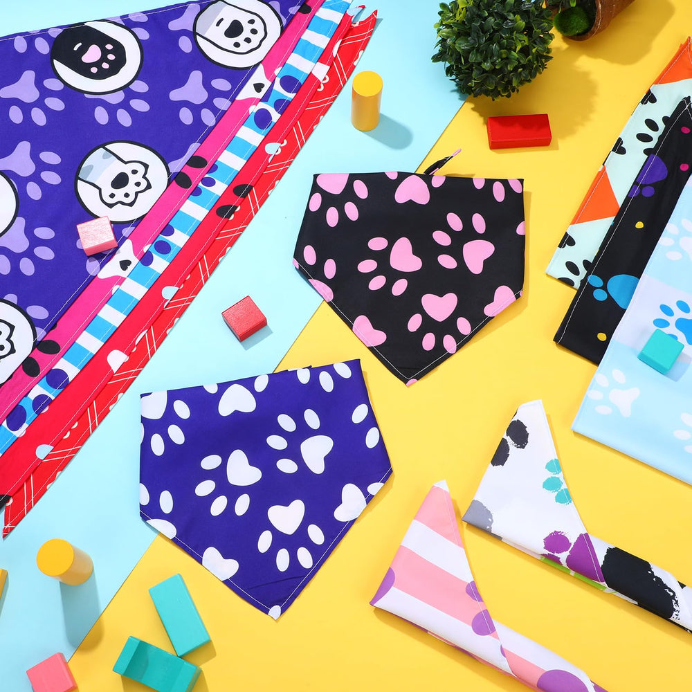 Huhumy colorful outfits ideal for park walks and photos.