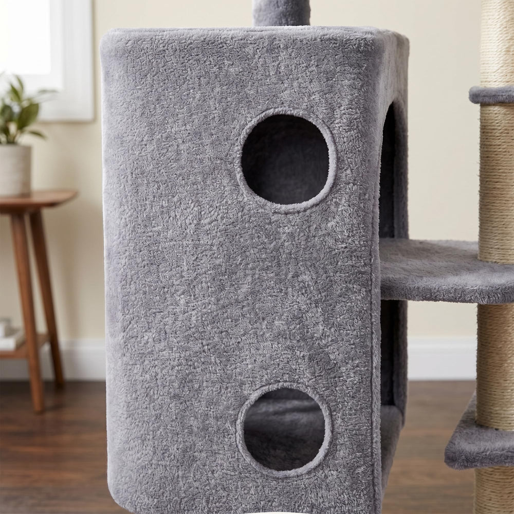 HUITREE corner design fits small spaces while providing climbing options