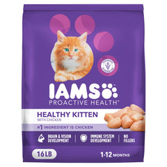 IAMS Proactive Health kitten dry food bag for daily complete nutrition.