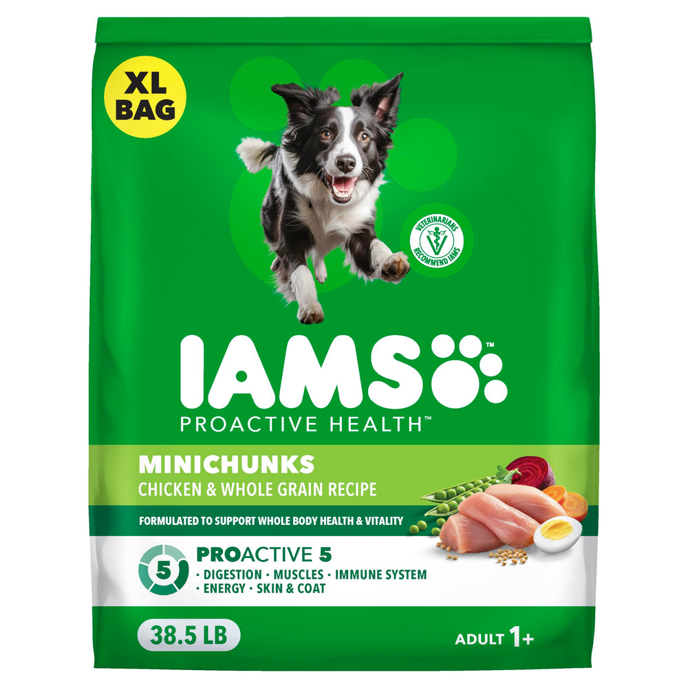 IAMS Proactive Health Minichunks chicken bag: real chicken first ingredient supports balanced nutrition.