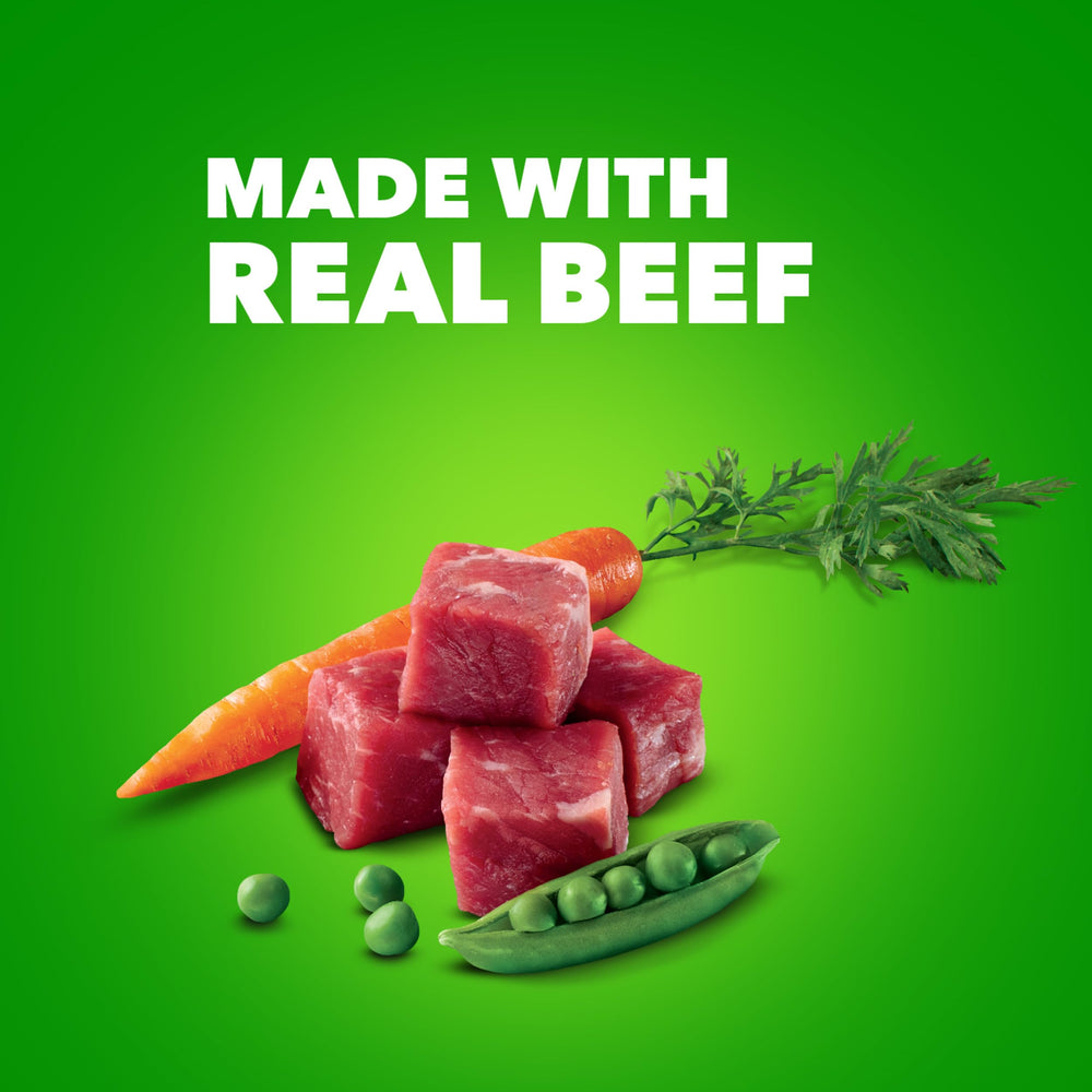 Label close-up of IAMS Proactive Health showing real beef