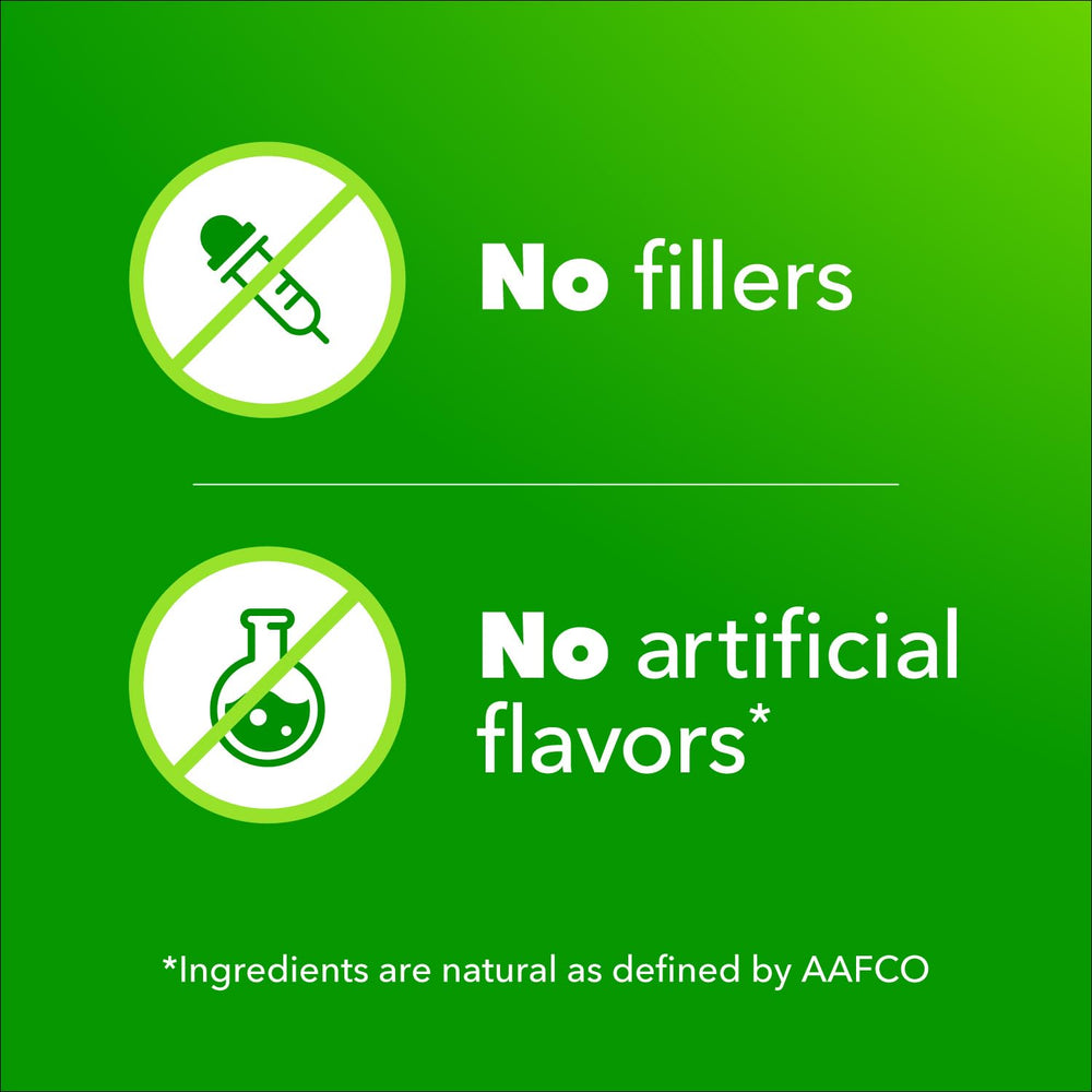 IAMS Proactive Health with peas and carrots adds wholesome texture and flavor.